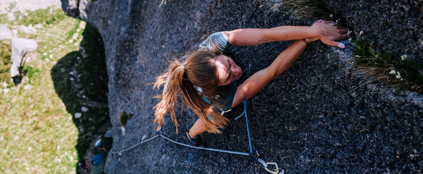 Puristisch unterwegs: E-Bike & Climb Muttekopfhütte