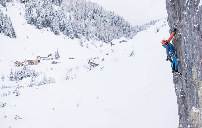 One pristine Valley, Eight Friends and Wild Ice.