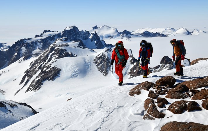 Österreichische Ostantarktis-Expedition in das Otto-von-Gruber-Gebirge 2024