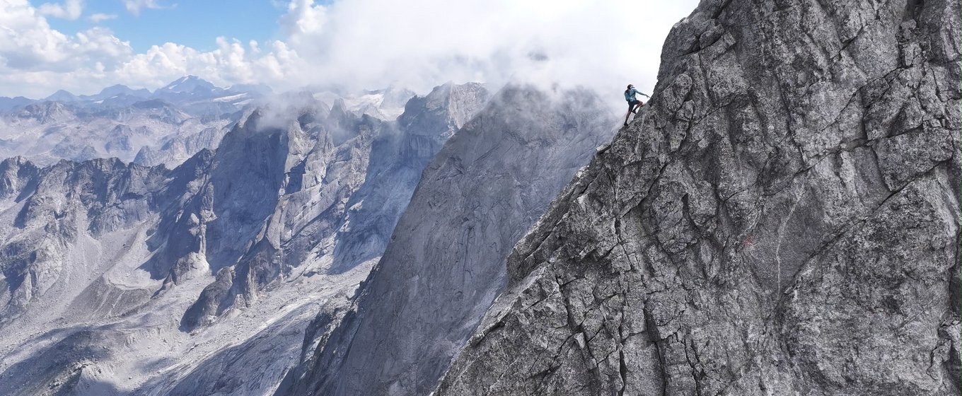 Martin Sieberer, Projekt Ridge 2 Ridge, Piz Badile Martin Sieberer klettert "Ridge 2 Ridge" solo